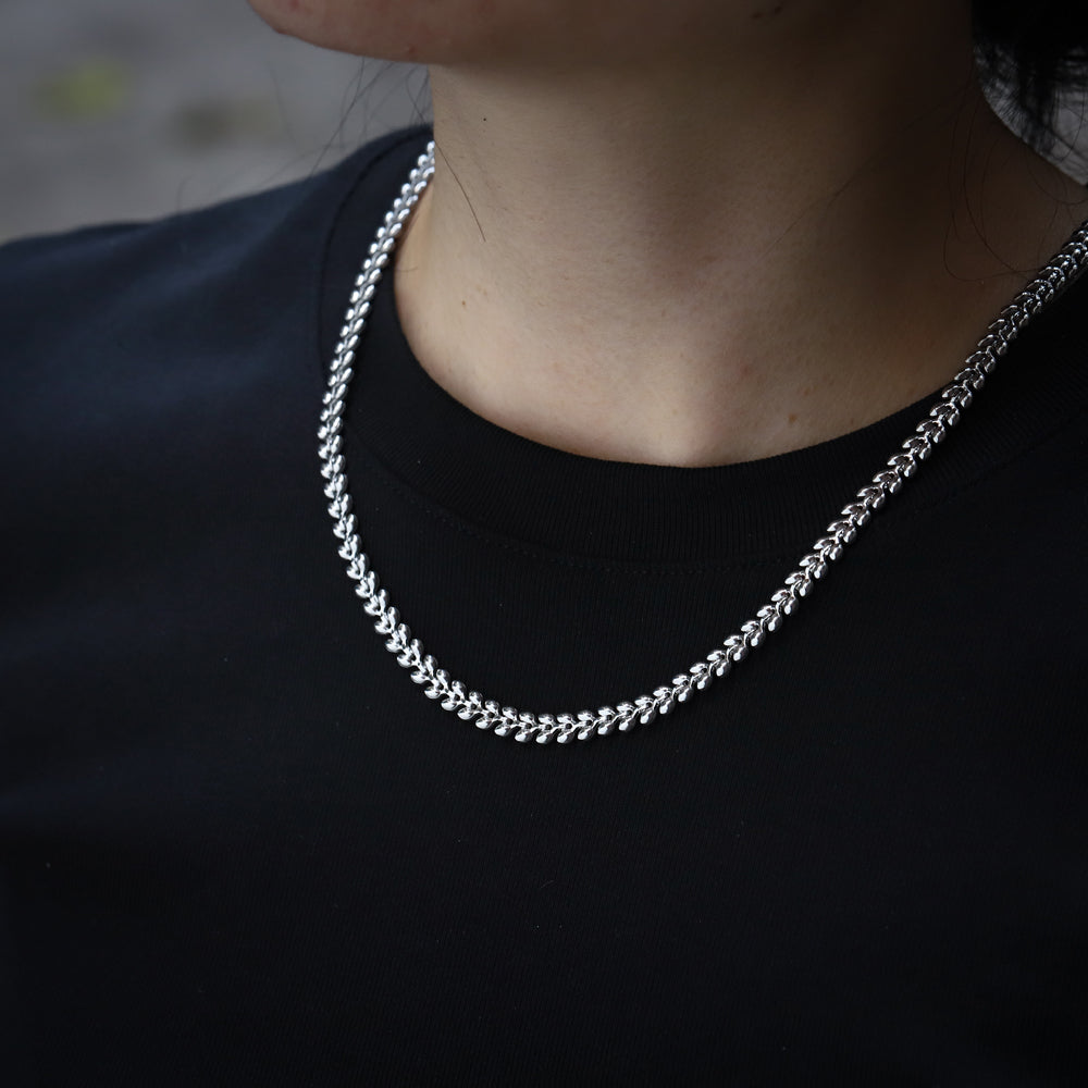 stainless steel necklace, leaf design, femininity jewelry