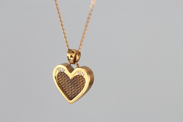 NSS468 STAINLESS STEEL NECKLACE WITH HEART DESIGN AAB CO..