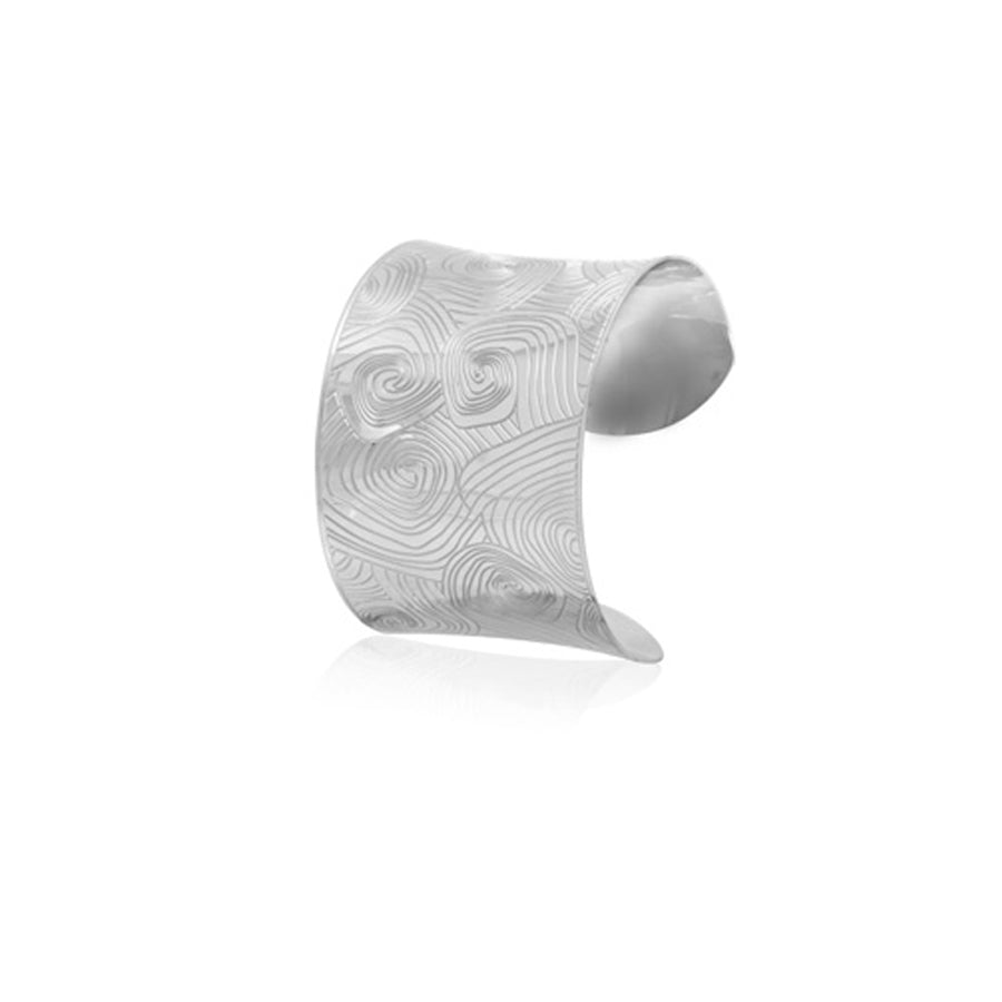 INB46A Stainless Steel Bangle In Motion inori