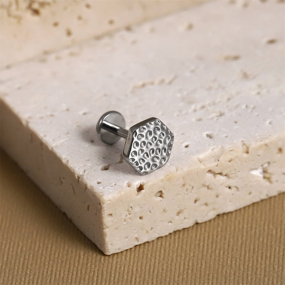 ADLBS09 G-23 TITANIUM INTERNAL THREAD LABRET(HAMMER EFFECT)