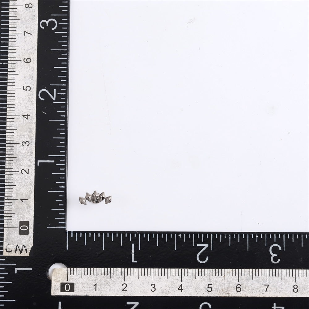 ADLBS13 G-23 TITANIUM INTERNAL THREAD LABRET WITH 5 DIA-SQUARE SHAPE