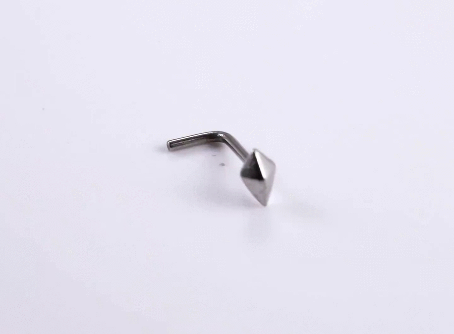 BBN29 STAINLESS STEEL L-SHAPE NOSE STUD WITH RHOMBUS DESIGN