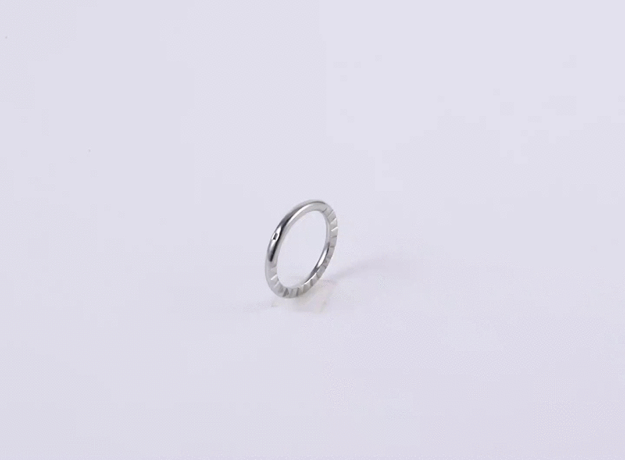BCM78 STAINLESS STEEL HINGED BCR WITH ROPE TWIST PATTERN