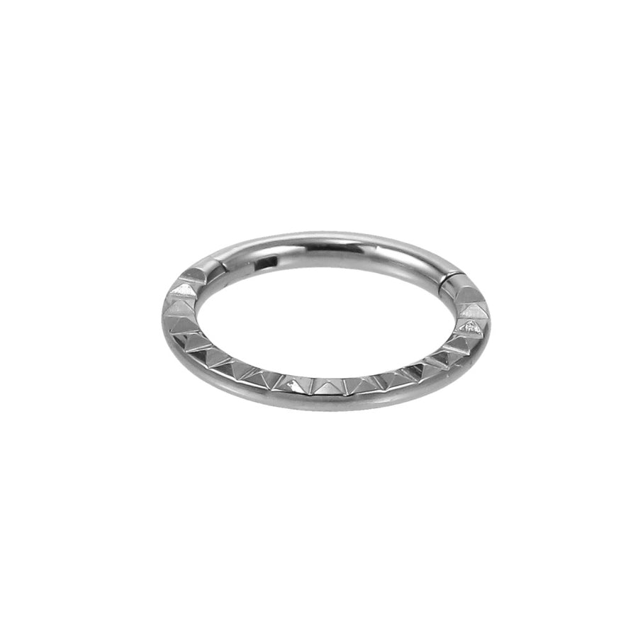 BCM78 STAINLESS STEEL HINGED BCR WITH ROPE TWIST PATTERN