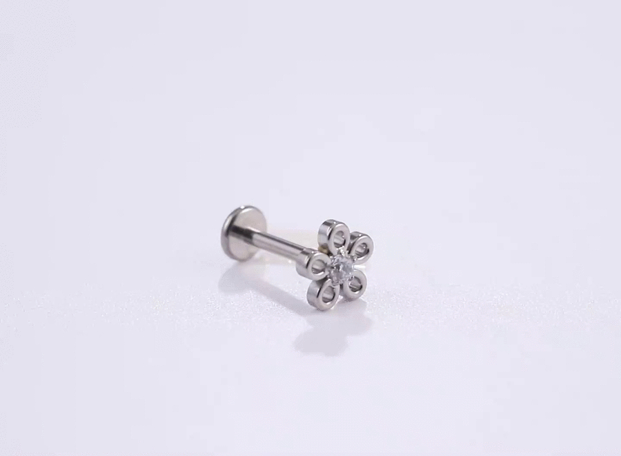 BLBJ45 G-23 TITANIUM INTERNAL THREAD LABRET WITH FLLOWER DESIGN