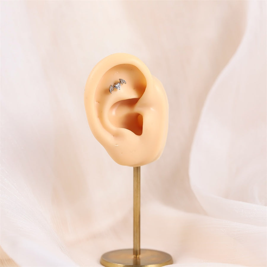BLBJ47 G-23 TITANIUM INTERNAL THREAD LABRET WITH BAT DESIGN