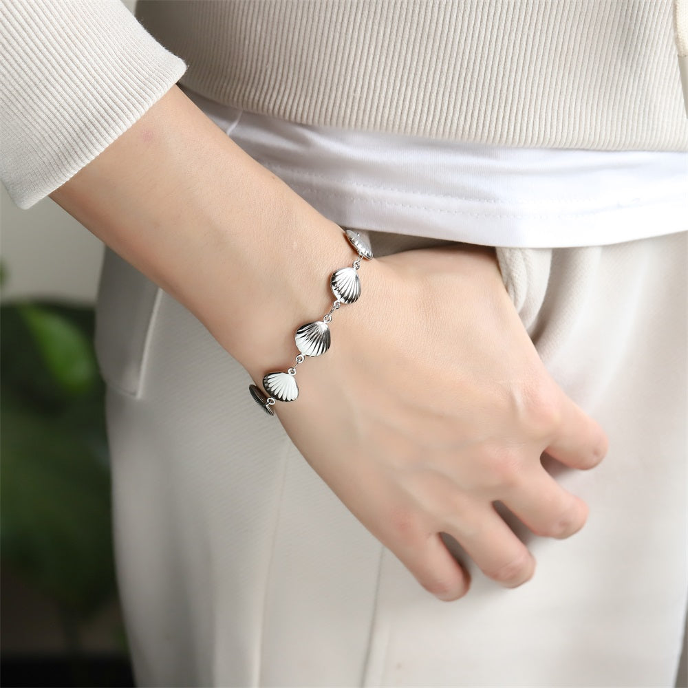 BSS1142 STAINLESS STEEL SCALLOP SHELL BRACELET