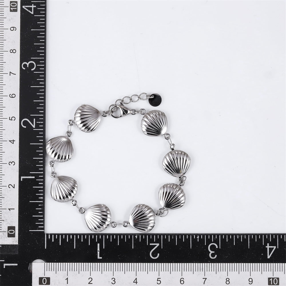 BSS1142 STAINLESS STEEL SCALLOP SHELL BRACELET