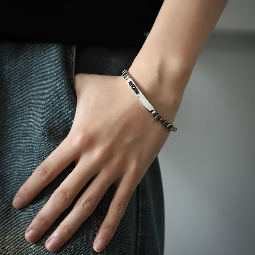 BSS1174 STAINLESS STEEL BOX CHAIN BRACELET WITH ID PLATE&CZ