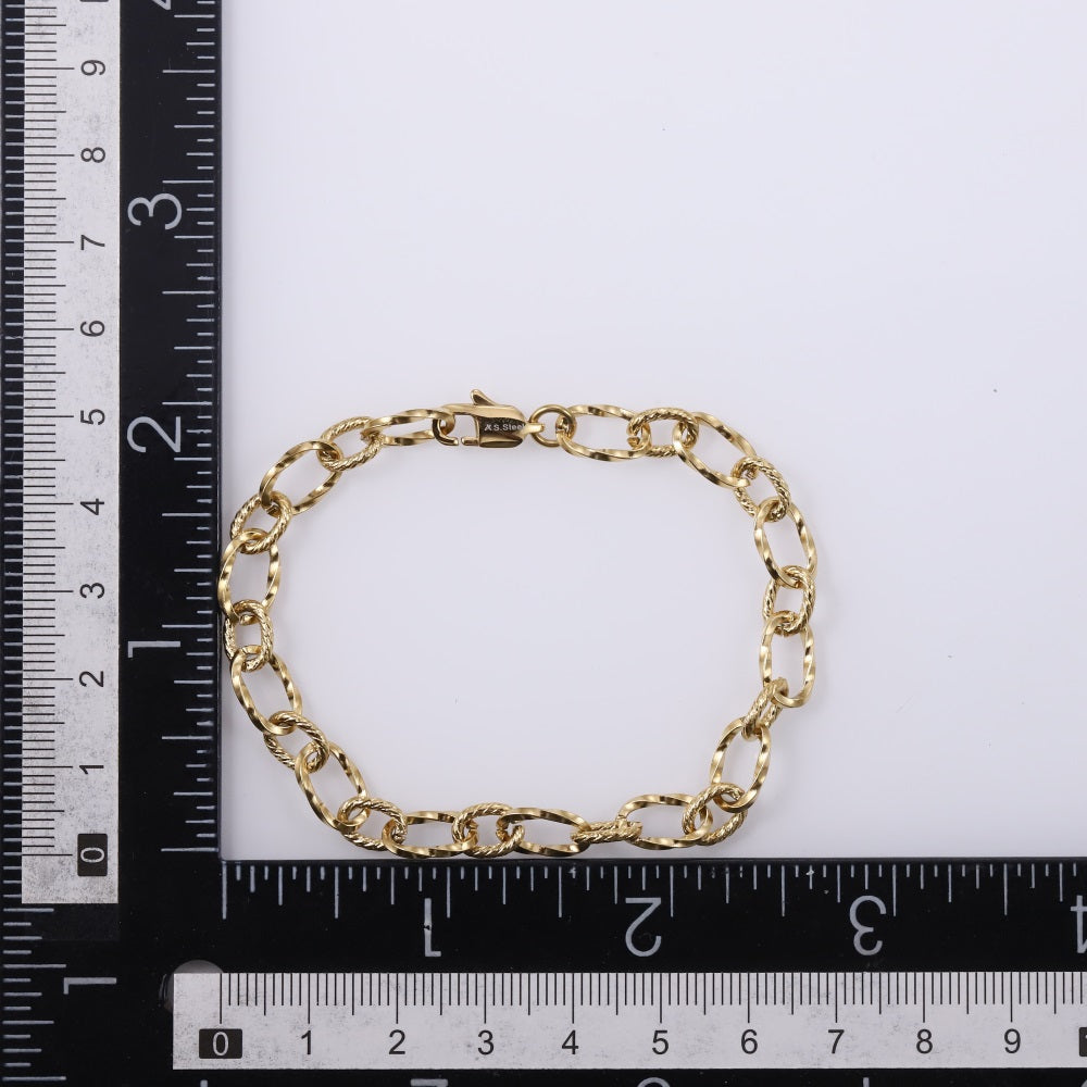 BSS1184 STAINLESS STEEL TWISTED OVAL CHAIN BRACELET