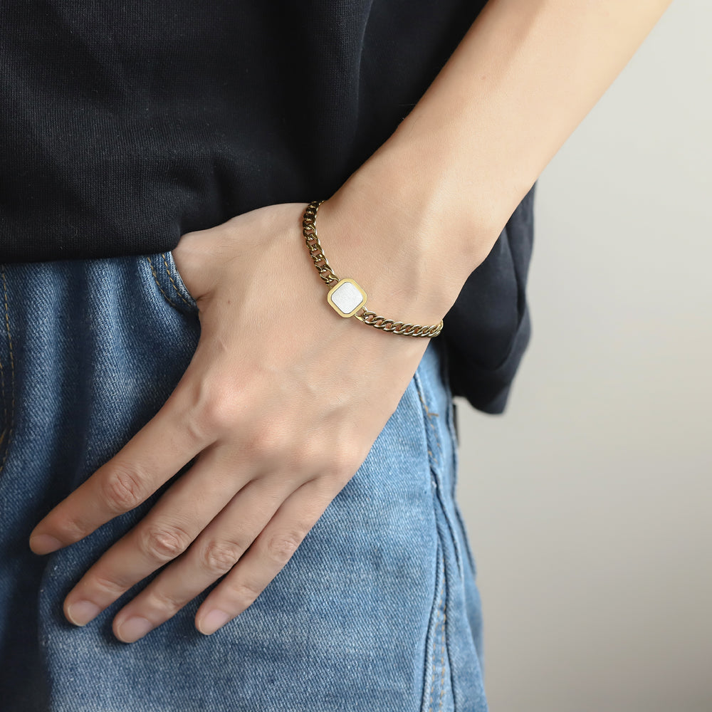 BSS1194 STAINLESS STEEL BRACELET WITH SQUARE CHARM
