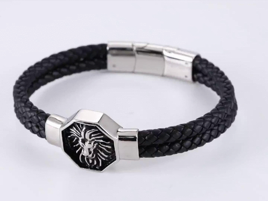 BSS935 STAINLESS STEEL LEATHER BRACELET WITH LION AAB CO..