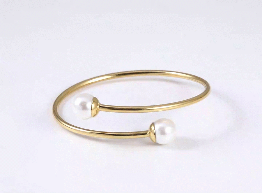 BSSG213 STAINLESS STEEL FLEXIBLE OPEN BANGLE WITH SHELL PEARL