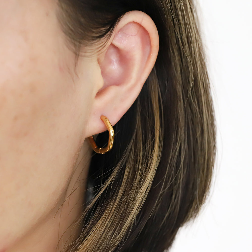 ESS731 STAINLESS STEEL HEXAGON SHAPE EARRING