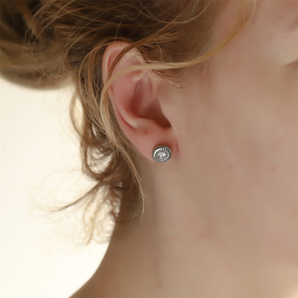ESS848 STAINLESS STEEL ROUND EAR STUD