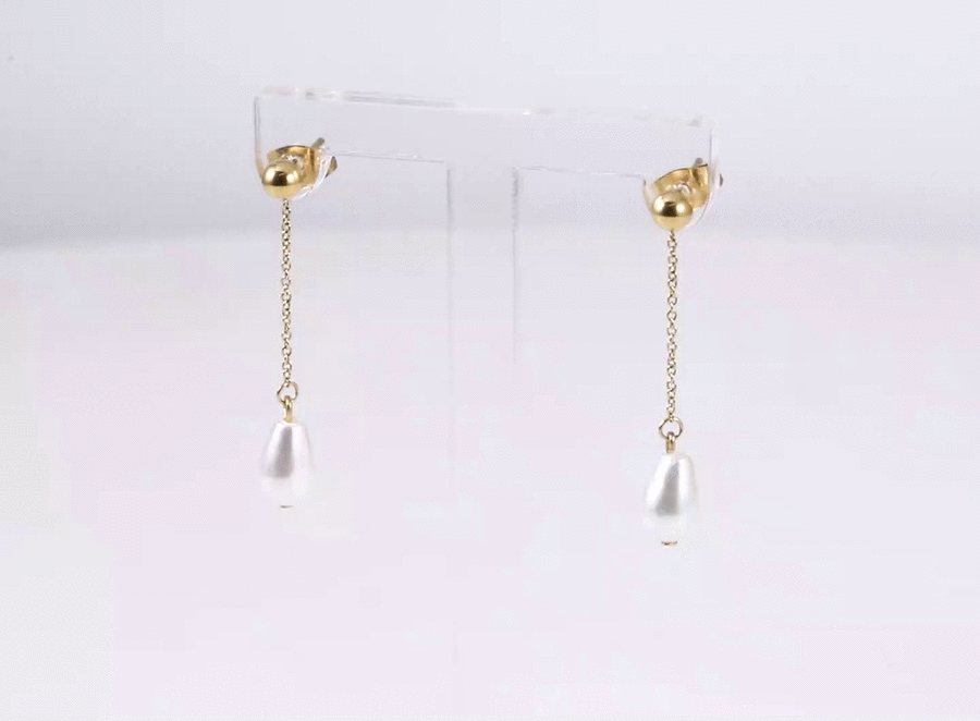 ESS880 STAINLESS STEEL EARRING WITH TEARDROP SHAPE SHELL PEARL