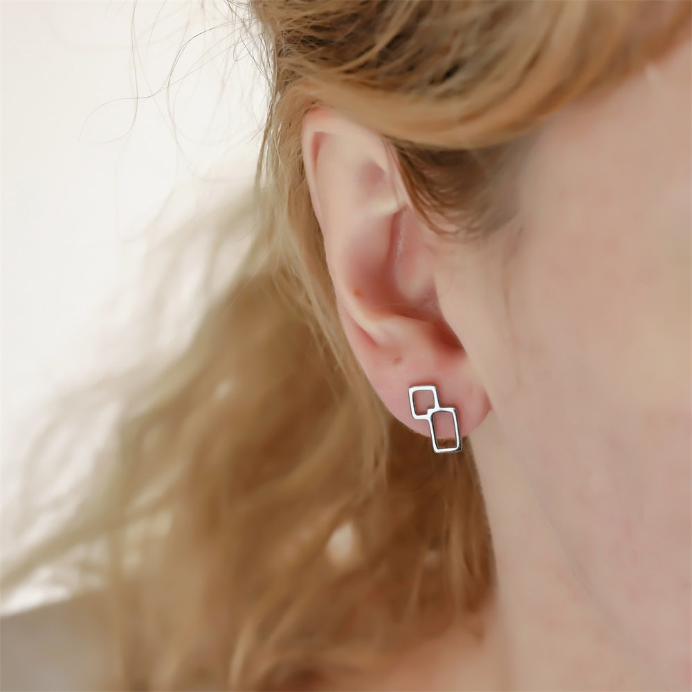 ESS885 STAINLESS STEEL EARRING WITH GEOMETRIC DESIGN