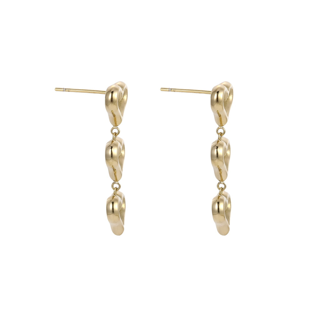ESS900 STAINLESS STEEL EAR STUD WITH HEART DESIGN