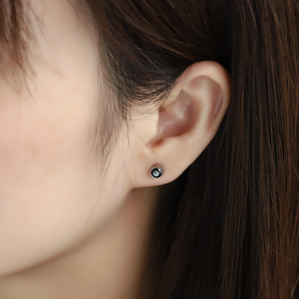 GESS01 STAINLESS STEEL EAR STUD  
(price by per Pair)