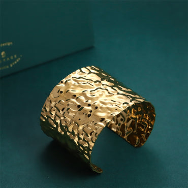 MBSG19 STAINLESS STEEL WIDE HAMMER EFFECT AFJUSTABLE OPEN BANGLE