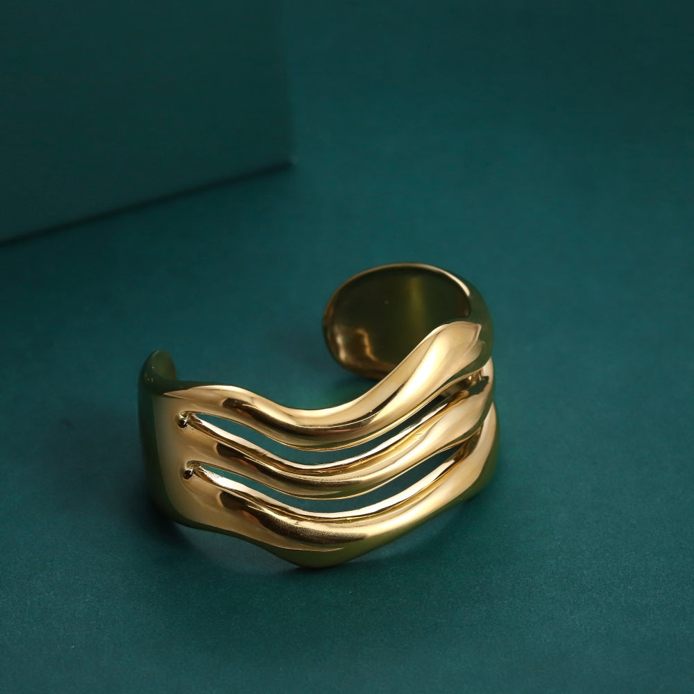 MBSG29 STAINLESS STEEL TRIPLE WAVE CHUNKY OPEN BANGLE