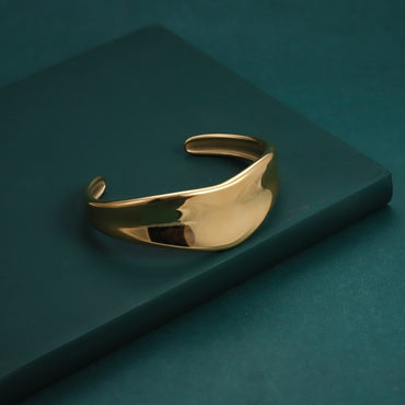MBSG33 STAINLESS STEEL WIDE ORGANIC SHAPE OPEN BANGLE