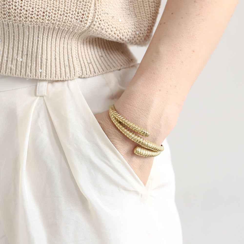 MBSG34 STAINLESS STEEL RIBBED OPEN BANGLE