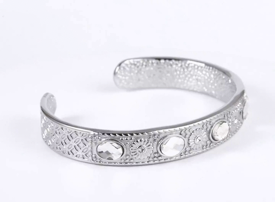MBSG46 STAINLESS STEEL OPEN BANGLE WITH FLOWER DESIGN