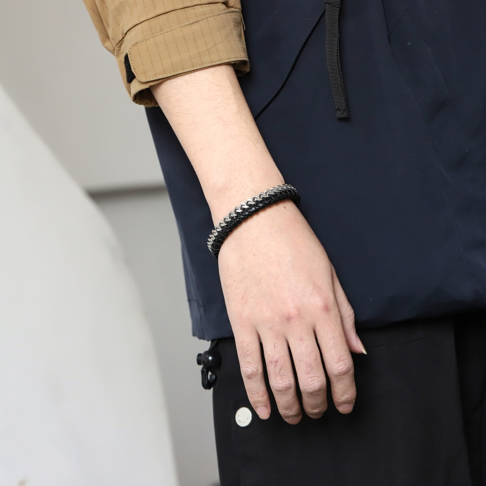 MBSS199 STAINLESS STEEL LEATHER BRACELET WITH CURB CHAIN