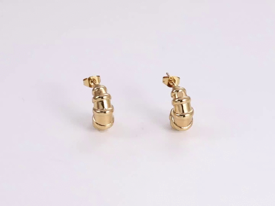 MESS69 STAINLESS STEEL CROISSANT STUD EARRING