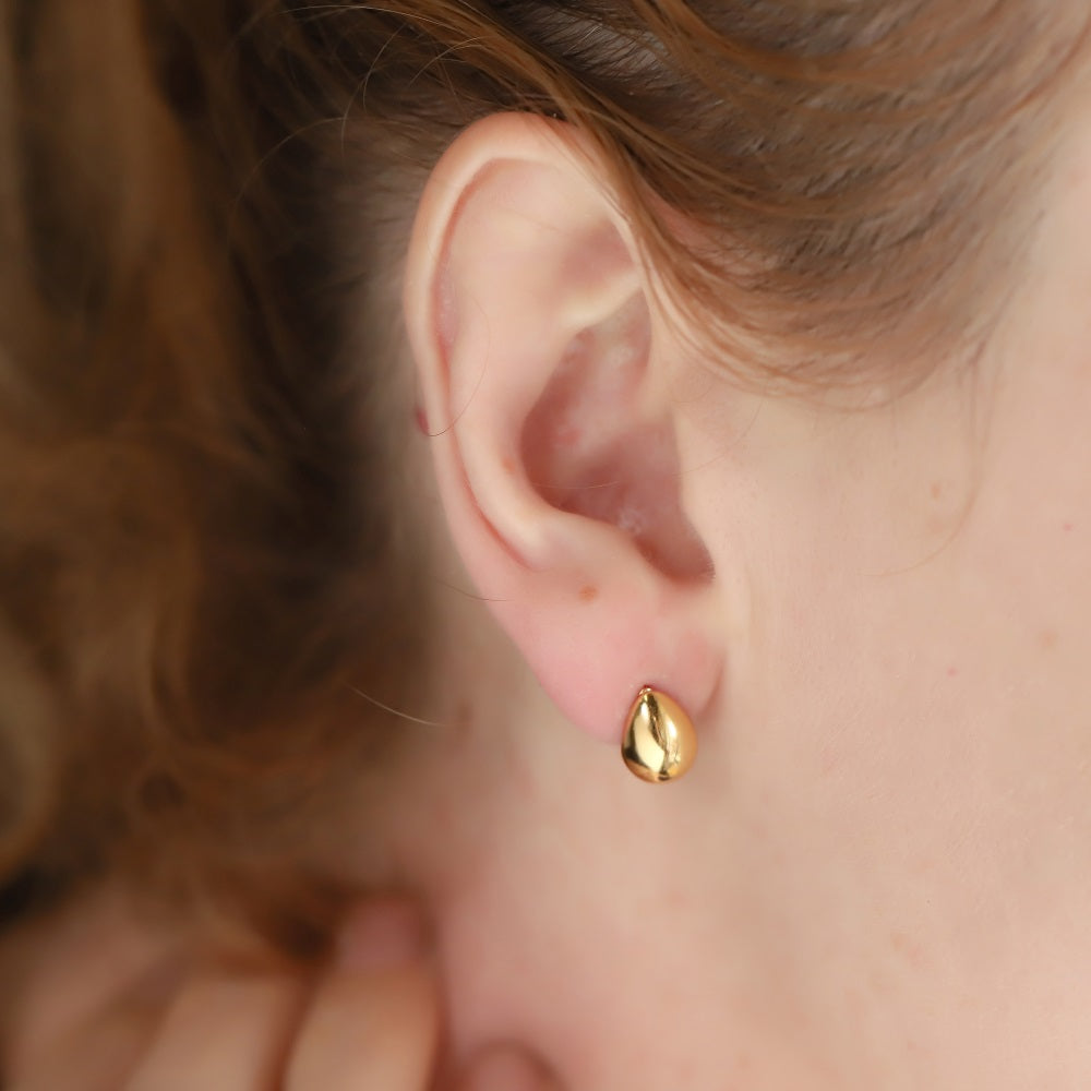 MESS76 STAINLESS STEEL SMOOTH STUD EARRING