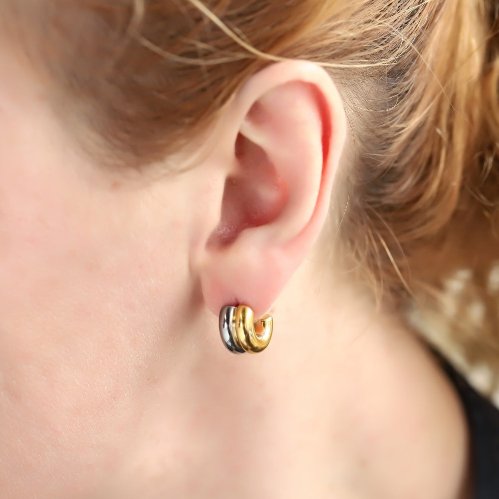 MESS84 STAINLESS STEEL C-SHAPED STUD EARRING