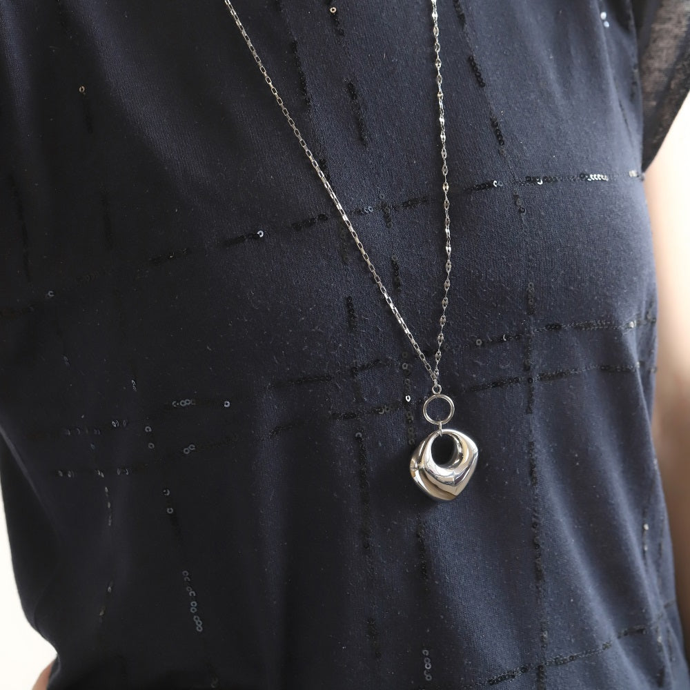 MNSS55 STAINLESS STEEL T-BAR NECKALCE WITH HOLLOW CHARM