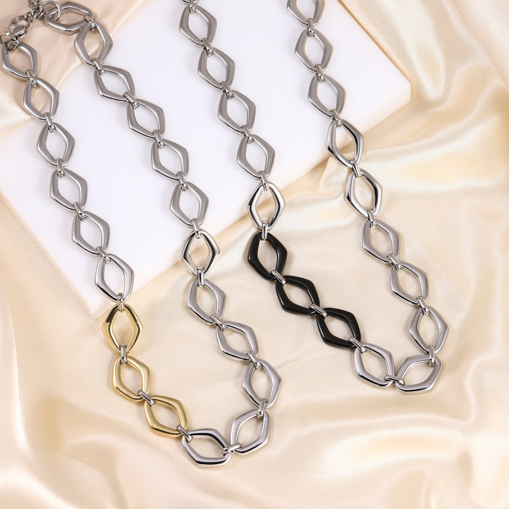 MNSS61 STAINLESS STEEL TWO TONE DIA SHAPE CHAIN LINK NECKLACE