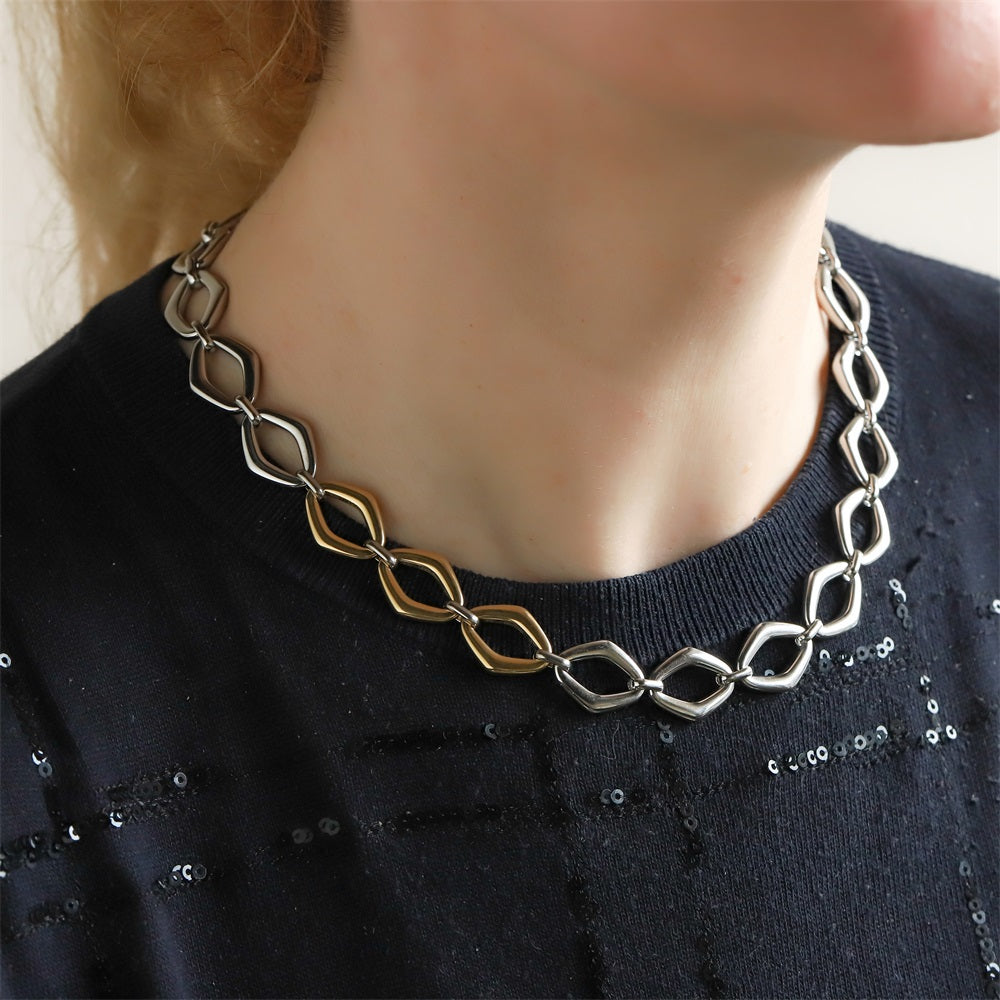 MNSS61 STAINLESS STEEL TWO TONE DIA SHAPE CHAIN LINK NECKLACE