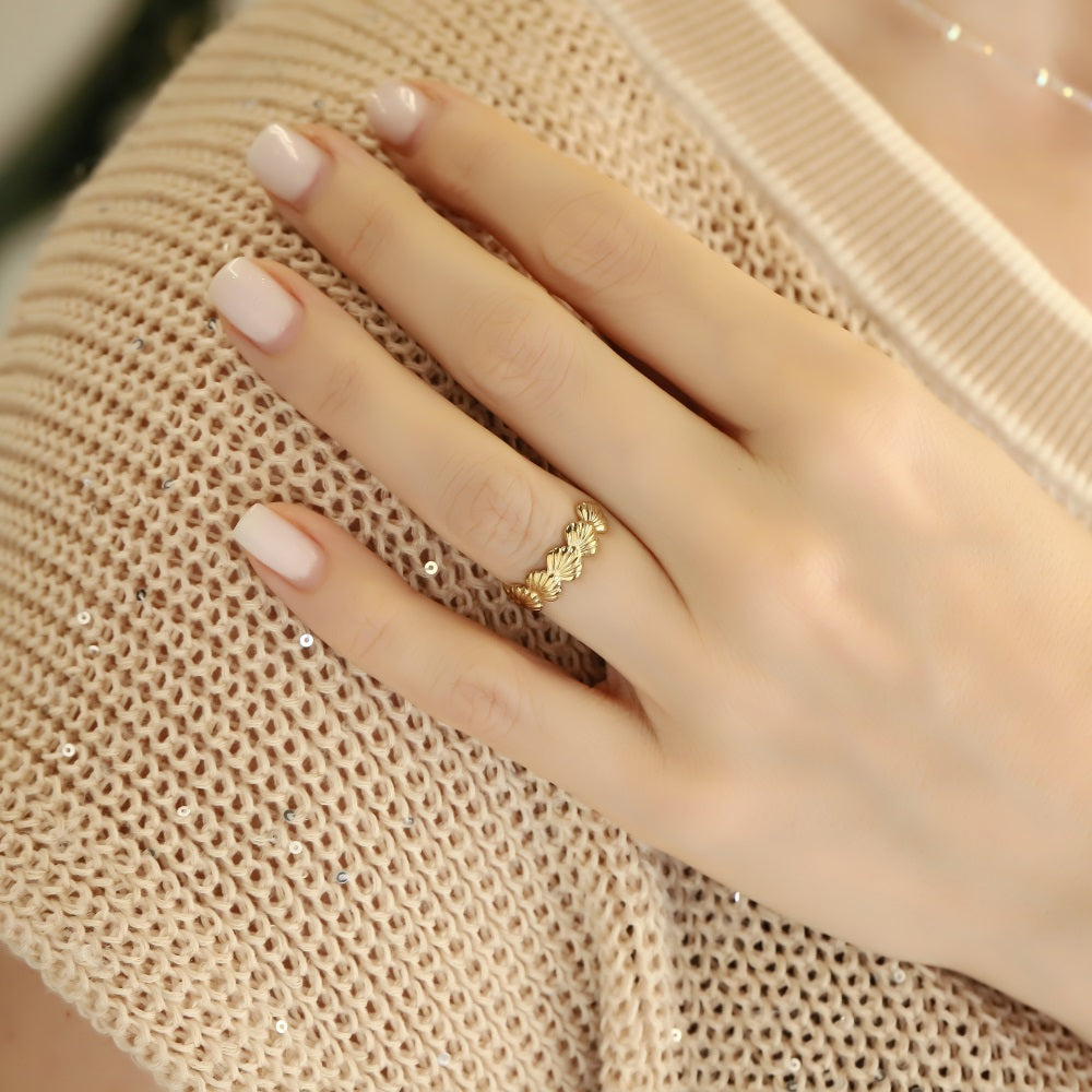 MRSS29 STAINLESS STEEL ADJUSTABLE  SHELL OPEN RING