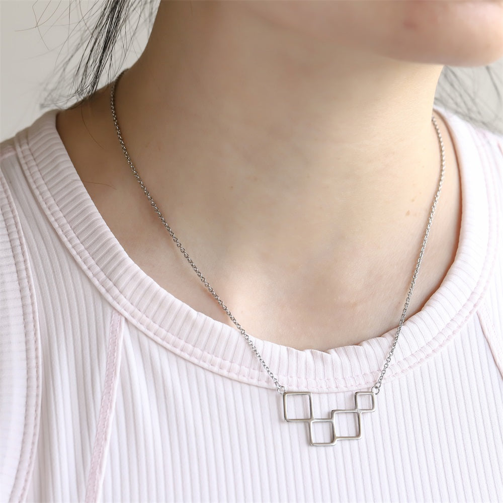 NSS1058 STAINLESS STEEL NECKLACE WITH GEOMETRIC DESIGN