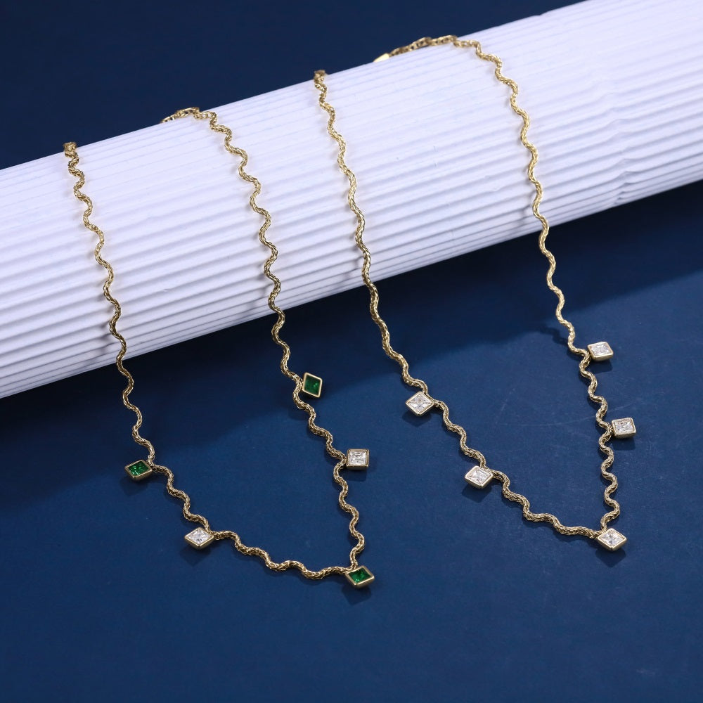 NSS1105 STAINLESS STEEL WAVY CHAIN NECKLACE WITH SQUARE CHARM