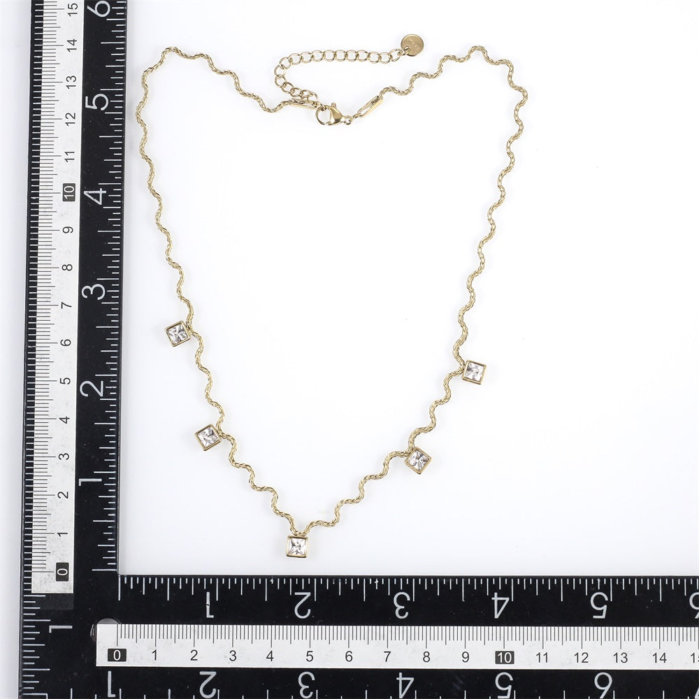 NSS1105 STAINLESS STEEL WAVY CHAIN NECKLACE WITH SQUARE CHARM