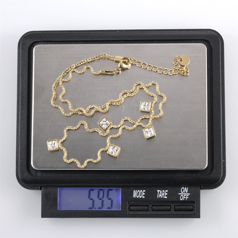 NSS1105 STAINLESS STEEL WAVY CHAIN NECKLACE WITH SQUARE CHARM
