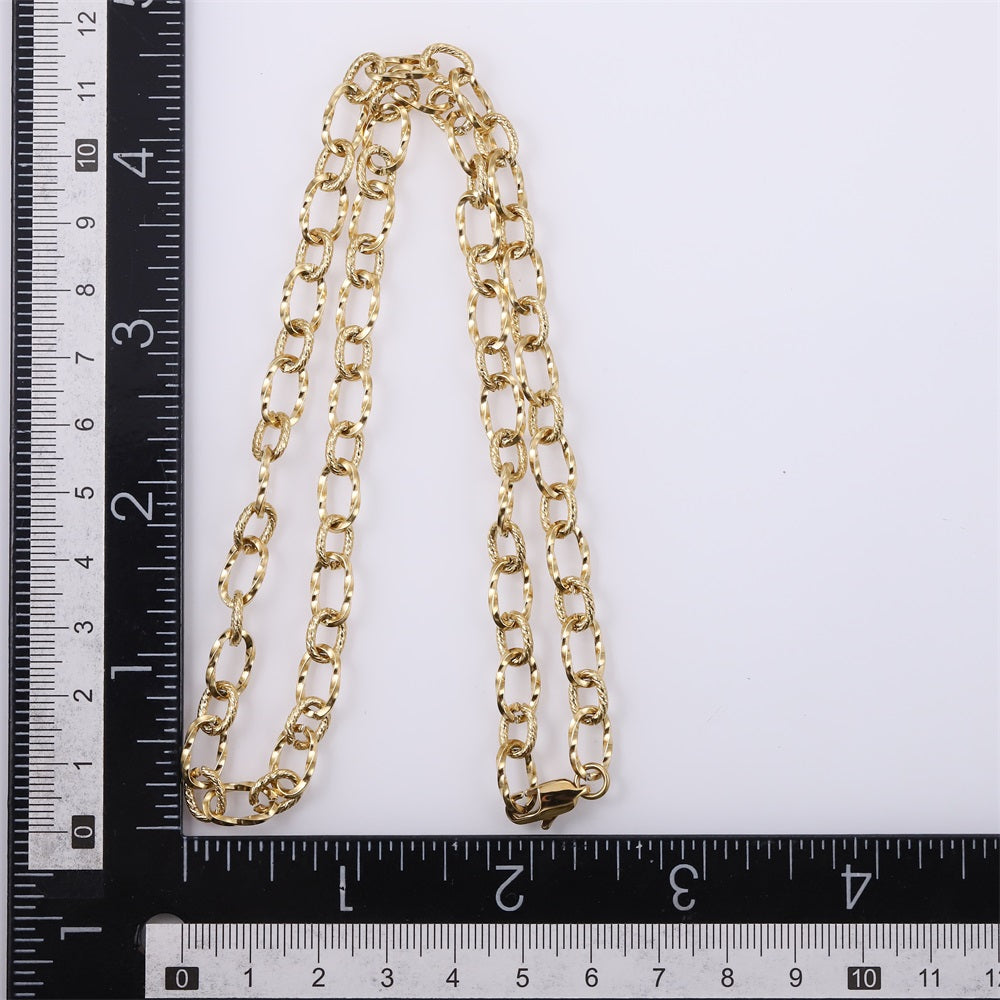 NSS1125 STAINLESS STEEL TWISTED OVAL CHAIN NECKLACE