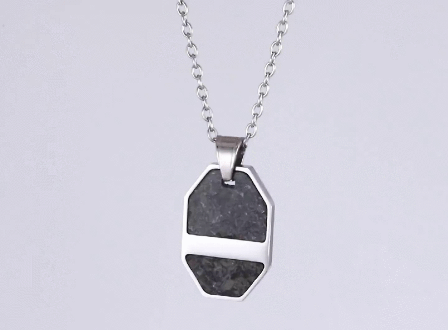 PSS1276 STAINLESS STEEL PENDANT WITH FORGED CARBON