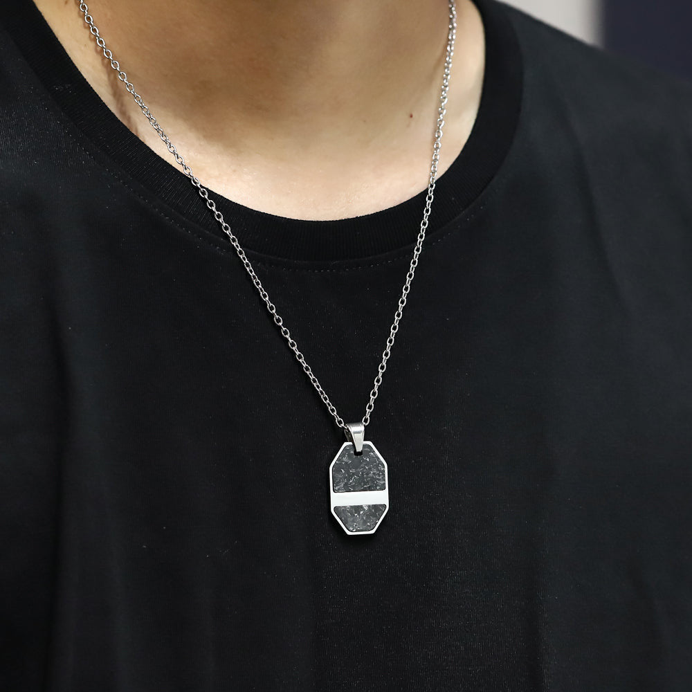 PSS1276 STAINLESS STEEL PENDANT WITH FORGED CARBON
