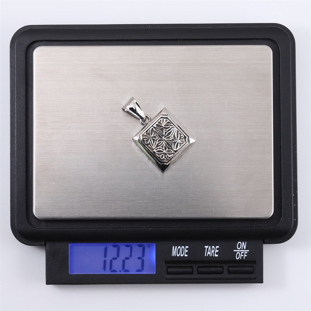 PSS1321 STAINLESS STEEL PENDANT IN SQUARE SHAPE