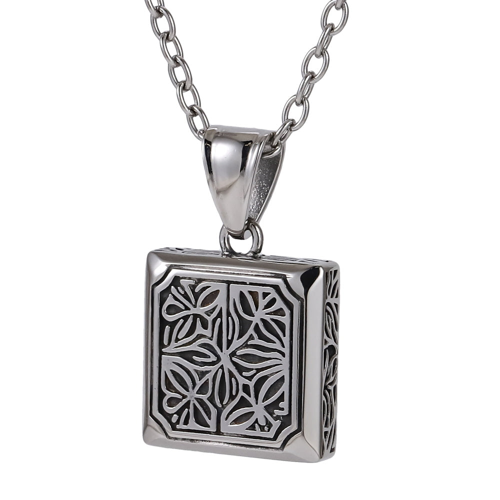 PSS1321 STAINLESS STEEL PENDANT IN SQUARE SHAPE