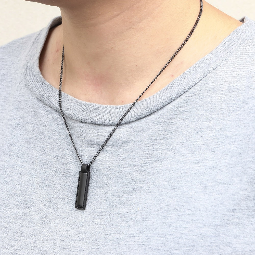 PSS1324 STAINLESS STEEL LEATHER LOOKING PENDANT