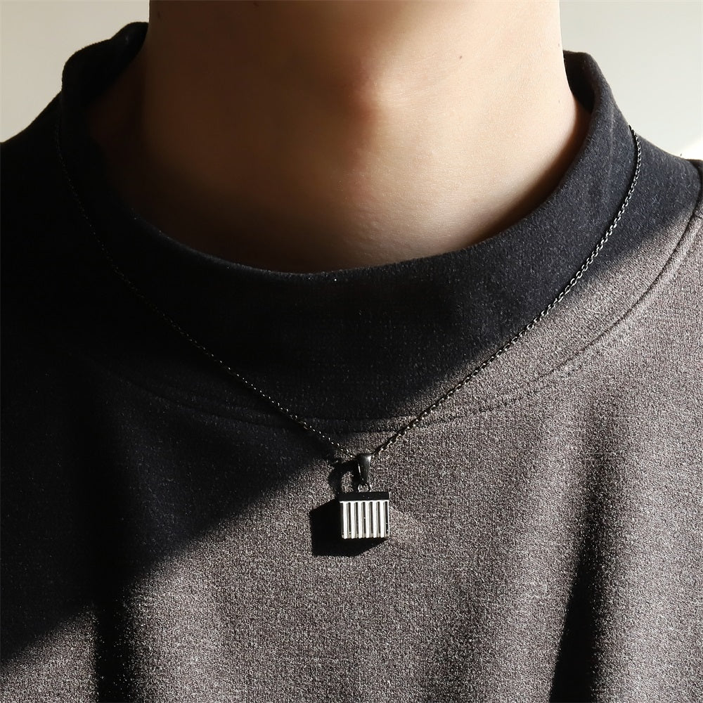 PSS1338 STAINLESS STEEL PENDANT