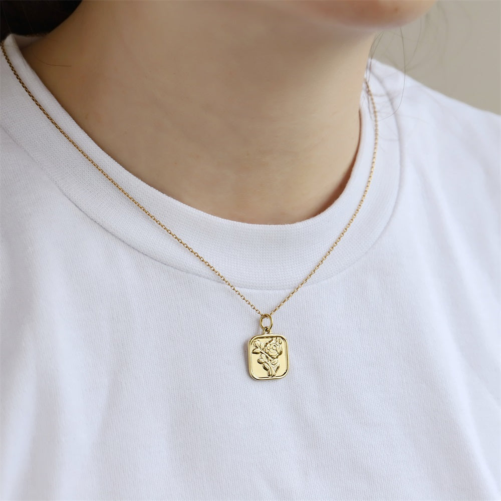 PSS1344 STAINLESS STEEL SQUARE PENDANT WITH FLOWER
