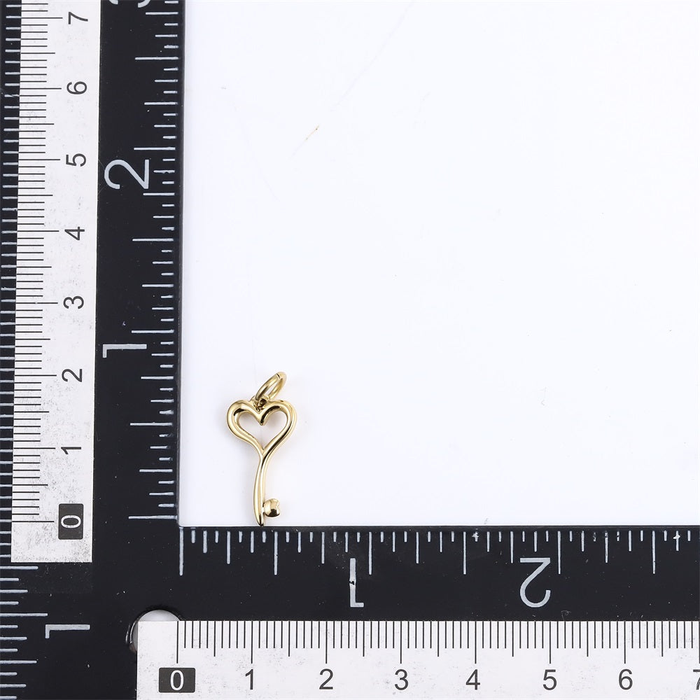 PSS1359 STAINLESS STEEL KEY PENDANT WITH HEART
