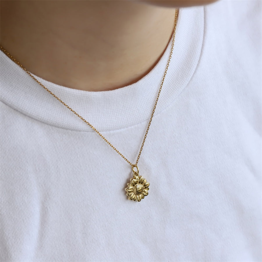 PSS1368 STAINLESS STEEL SUNFLOWER PENDANT